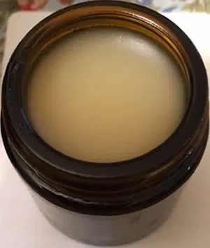 ユーカリバーム（精油入り風邪ケアバーム）